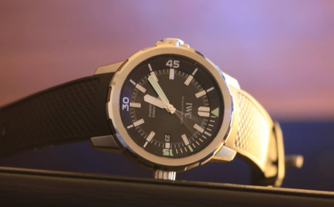 萬國手表的日歷不走(萬國手表進水處理)