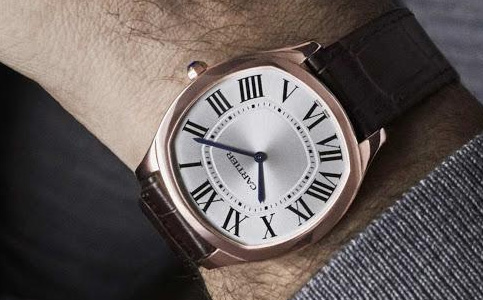 沈陽環(huán)貿(mào)廣場卡地亞售后維修(手表機(jī)芯異響的處理方法)