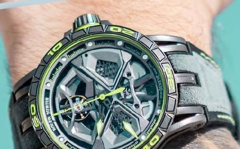 羅杰杜彼手表維修價格明細（手表摔壞后的解決方法）