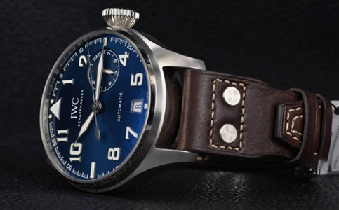 萬國(guó)腕表維修售后（處理萬國(guó)手表表帶掉色的技巧）